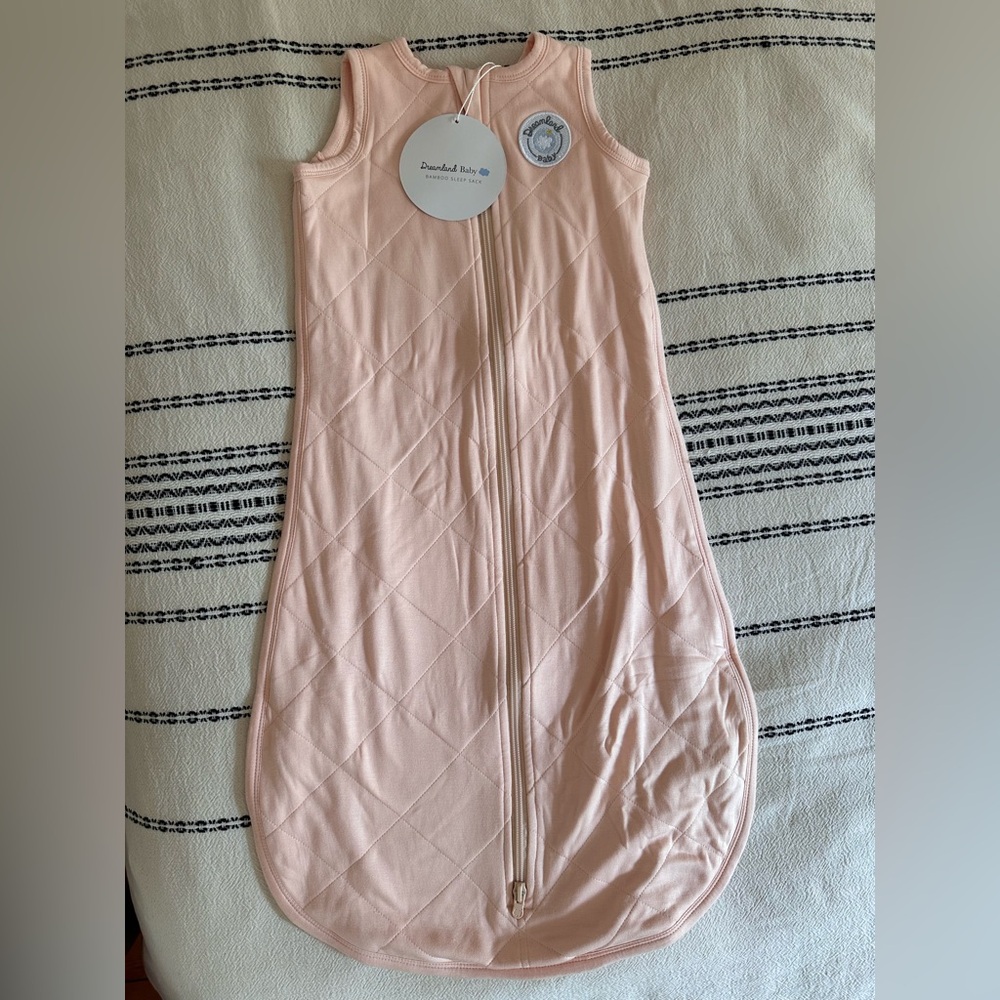 NWT Dreamland Baby bamboo sleep sack - size 6-12mo